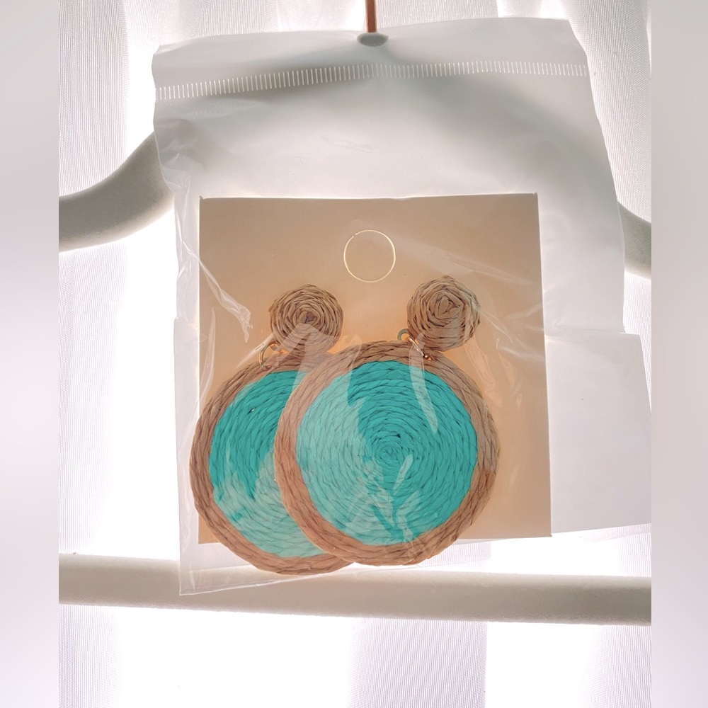 FRAMED BY SARAH | Woven dangle earrings!